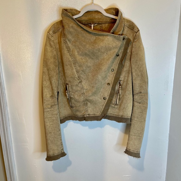 Free People Collapsing Twill Raw Edge Jacket - Picture 2 of 8